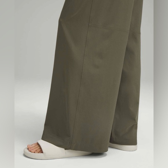 Lululemon Swift Mid-Rise Wide-Leg Pant - Army Green - Size 0 - Picture 4 of 9